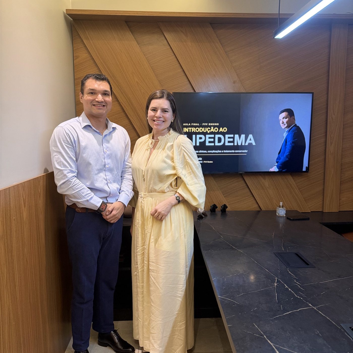 Dr. Fábio Luiz com aluna da imersão